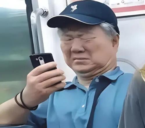 解说MacT在线吃瓜Jiejie新恋情：汉字和字母凑一起我愣是看不懂啊