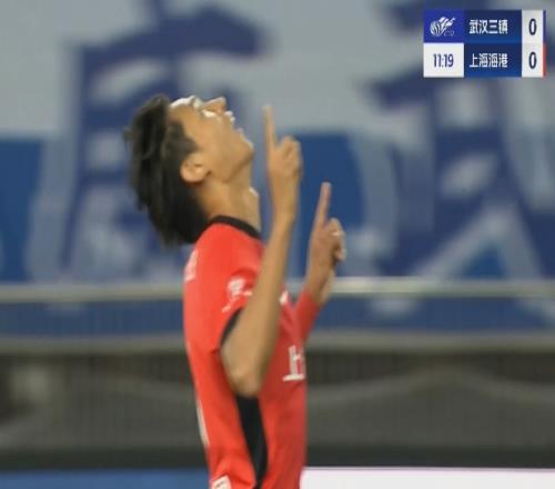 这球太帅了！王燊超停球转身凌空世界波破门，海港10领先三镇