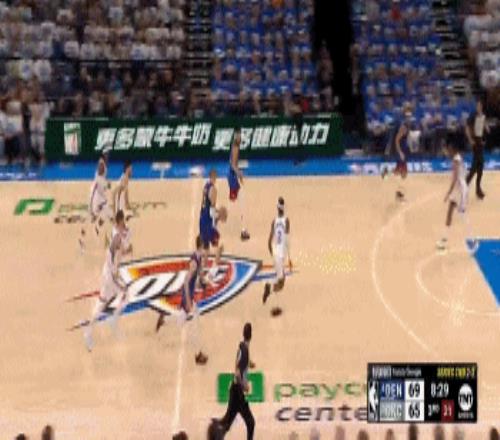 来了来了！贾马尔穆雷连续神仙球2记三分+压哨强投连得8分