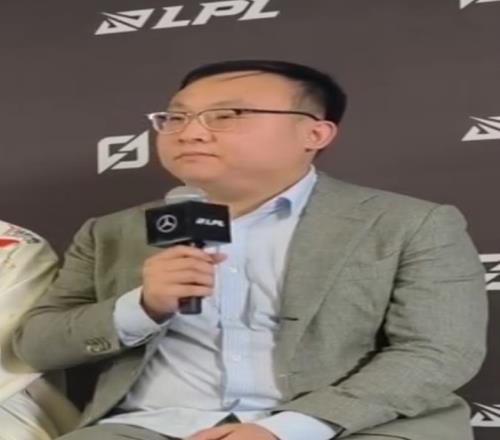 细说沟通问题！教练：拿牛头给塞拉斯是沟通上出了问题