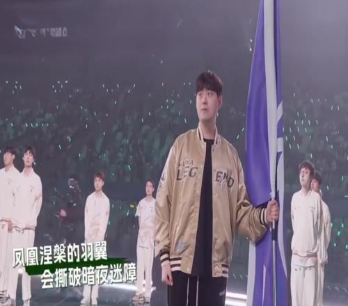 Bang参加老头杯，妻子志宣更新社媒：老公出差留我一个人在家
