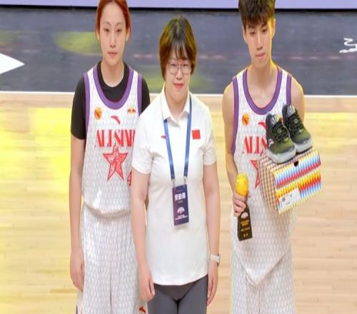 CUBAL全明星三分大赛张博雅&叶润峰分获女子组和男子组冠军