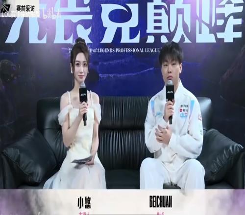 熟润未糜小幽珊珊晒照：白衣姐姐风韵犹存