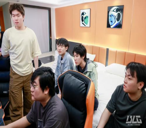 缺乏自身的体系风格，吧友们觉得BLG接下来该如何调整
