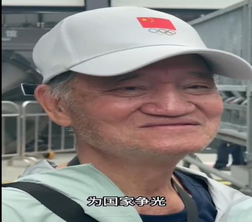 潘展乐外公：他开始学游泳只想让他茁壮成长，现在希望他为国争光