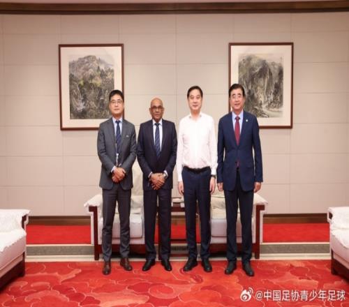张家胜、宋凯会见亚足联秘书长温莎约翰