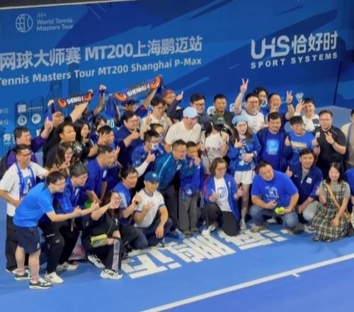 斯卢茨基网球赛1胜2负，体验“主场”感觉：申花球迷无处不在
