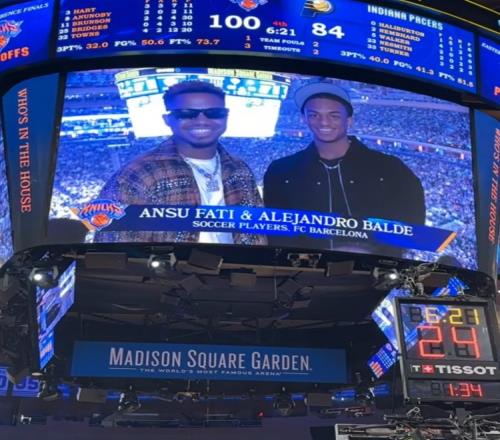 享受假期法蒂、巴尔德现场观看NBA季后赛