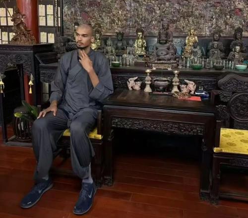 真的假的马刺博主：文班将在中国少林寺进行10天闭关修行