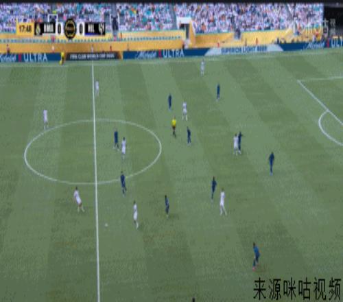 还需适应！阿诺德1分钟内操作：突破未果后推人头球失位对手进球