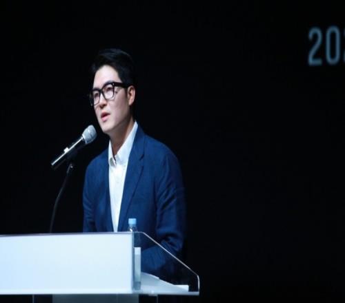 T1COO谈下路轮换：因为队内平衡打破了上单换了赛季初需要适应