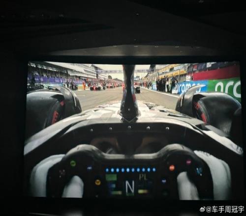周冠宇观看《F1：狂飙飞车》：希望大家通过影片一起关注这项赛事