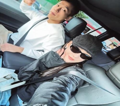 赴美特训！陆文博妻子晒照：开始努力训练一起进步一起看世界