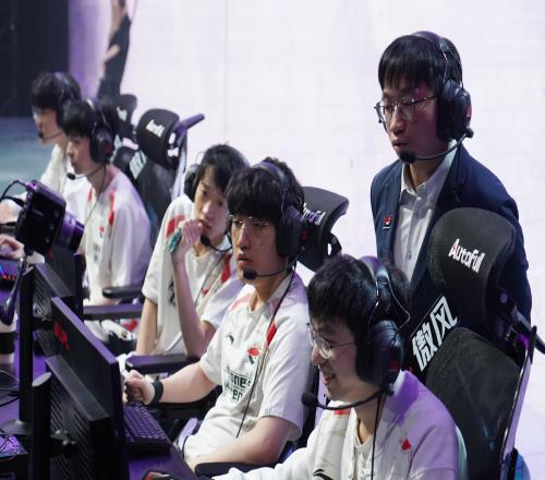 不能一起骂AL丢赛点超话乱成一锅粥：你骂Tabe我回击圣枪哥两边相互指责