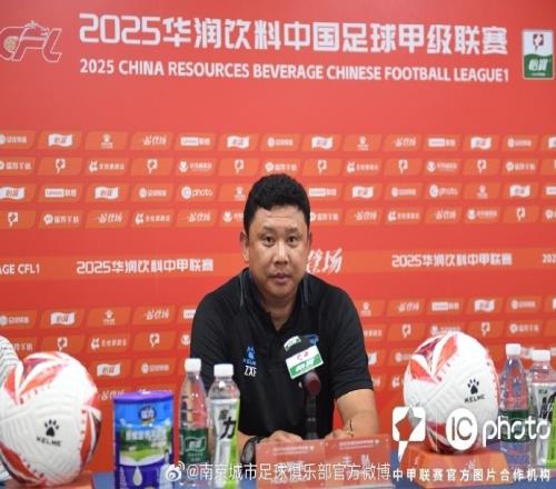 主帅张晓峰赛后：很遗憾没能够拿下这场比赛但这就是足球