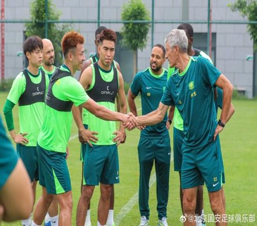 北京国安假期充能完毕，重新集结开训！