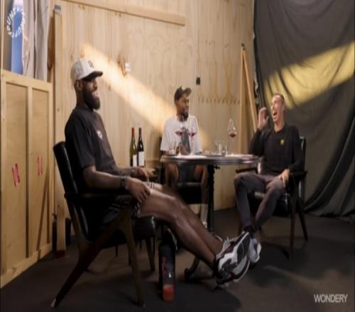 詹姆斯：我小时候看过的一些球星后来一查才发现他们的生涯不长