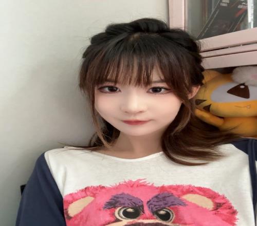 解说瞳夕晒照：发照片哄哄你希望你给我点面子