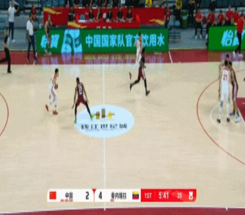 媒体人：王俊杰这个身板+投射确实很香期待他和小曾共同撑起锋线