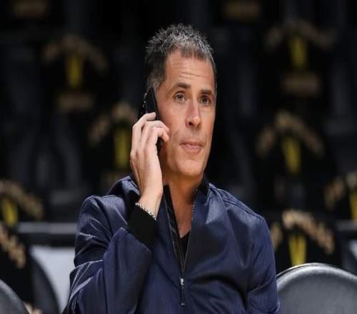 就在刚刚，三方4人交易达成！湖人2大目标互换，佩林卡白忙活