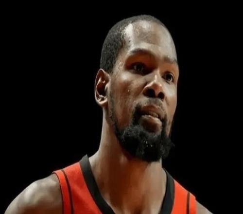 杜兰特32分7板3助火箭111104终结活塞4连胜杜伦18分7板