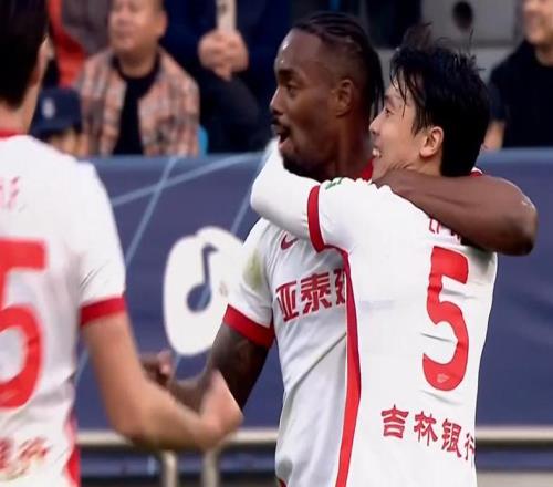 22！谢维军凶猛津门虎绝平10人亚泰3分变1分球迷揪出两大罪人