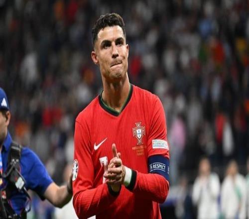 B席：C罗如能帮葡萄牙队夺得明年世界杯，他的职业生涯将完美收官