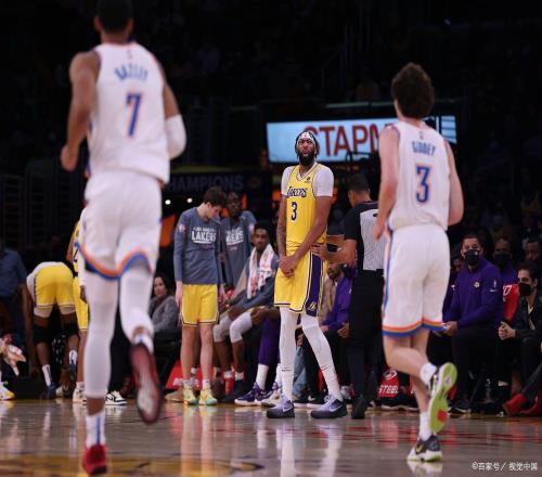 苍穹下的神迹：NBA赛场那些颠覆认知的得分盛宴