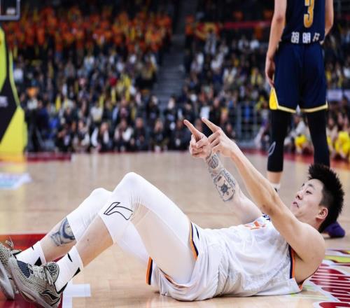 添新伤！得0分被渡边射爆张镇麟能像赵继伟一样证明自己吗