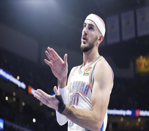 火箭不敌雷霆，乌度卡继续变阵！8人轮换出炉，31岁中锋遭弃用