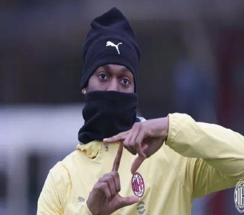 意天空丨两人进行了单独训练