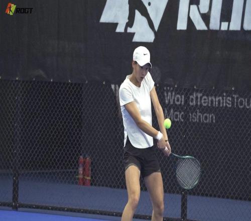 20卫冕夺冠！中国女网17岁新星冲击TOP100：追赶郑钦文王欣瑜