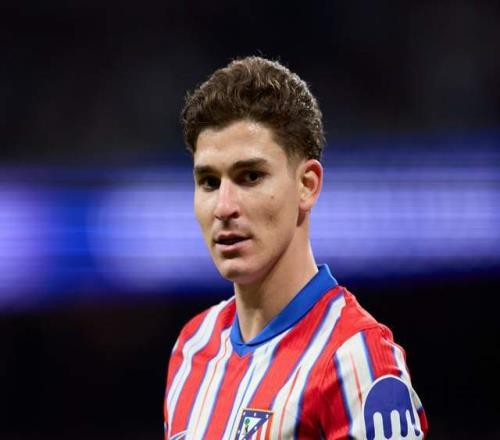 巴萨中锋计划：今夏砸1亿买小蜘蛛！莱万再留1年3人竞争