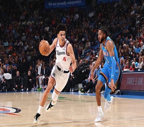 最近一段时间状态平平，快船锋线新秀在攻防两端都效果都令人失望