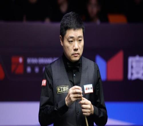 斯诺克西安赛：丁俊晖51晋级特鲁姆普45出局