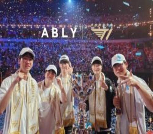 Faker：S12赛后并没有特意去安慰Keria当时就希望他不要过度悲伤未来还有机会