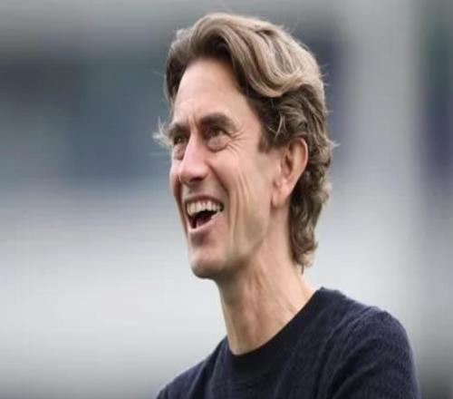 弗兰克：我觉得在最后阶段，场上真正想要打进第三球的是我们