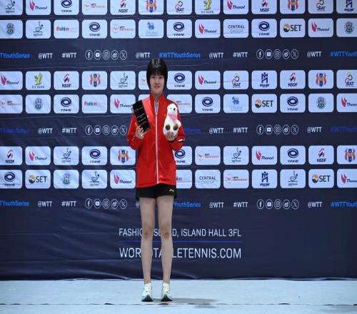 30跳级夺冠！中国女乒15岁新星再闪耀：陈梦师妹疯狂收割冠军