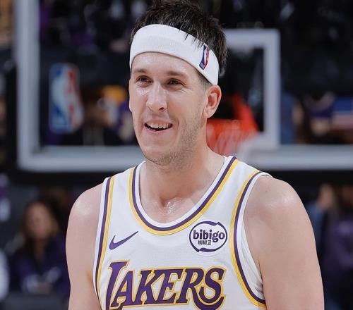 再见全明星！再见2.4亿美金顶薪！里夫斯伤情官宣，湖人进退两难