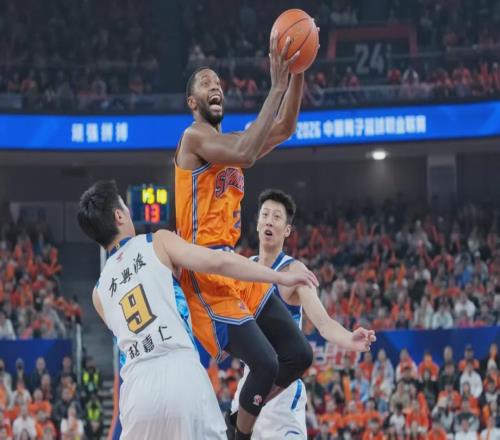 CBA常规赛第11轮，上海久事男篮9977战胜浙江广厦队
