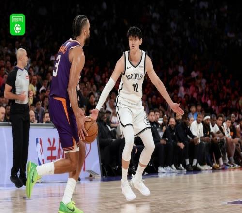NBA中国赛太阳加时132127篮网，曾凡博首秀0出手1抢断，布克18分