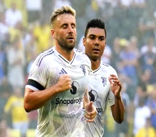 曼联争四大考就在12月！赛程翻倍成败在此一举，考验两大主力体能