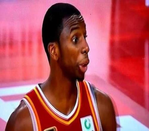 打不过就打架上海强援发声，矛头对准杜锋，山西强援落井下石