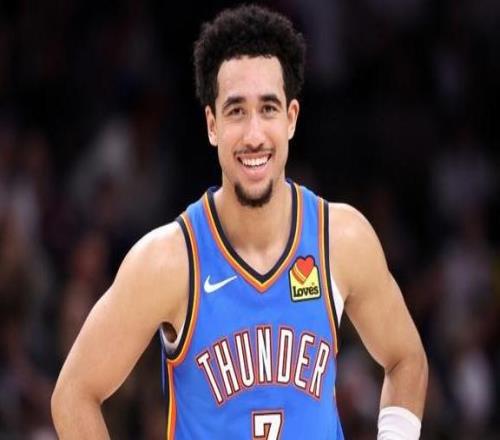 76人弃将成雷霆真香！麦凯恩乐开花：在这终于能做自己