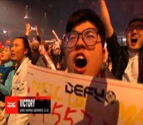 双标吧友们如何评价粉丝贴脸输出1557，而TES却不许其他粉丝说022