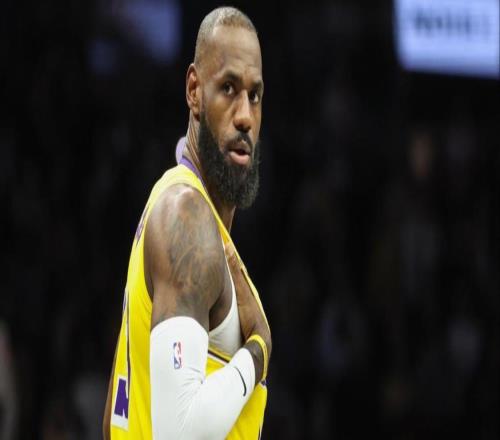 詹姆斯正负值全场第二！被湖人名宿歌颂！被著名科密歌颂！