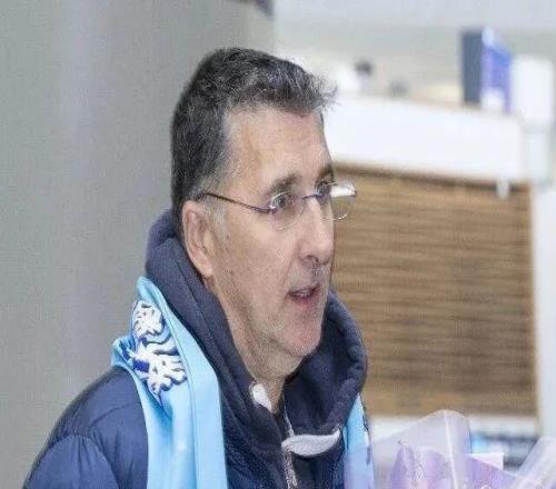 新疆正式换帅，深圳外援45+9+9送北京两连败