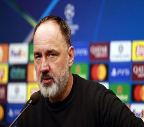 斯拉维亚主帅：我们让阿森纳踢得很艰难，但球队犯了致命失误