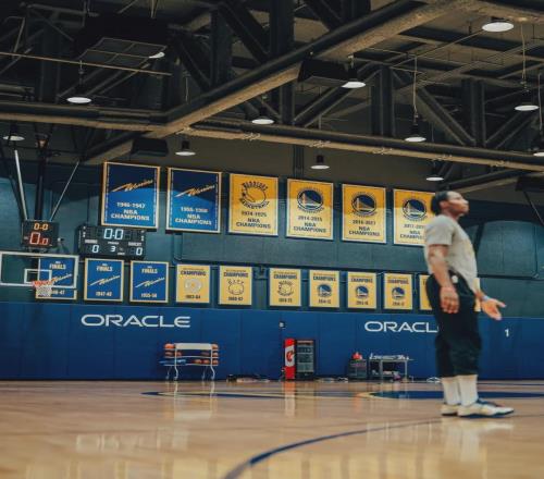 正式申请被交易！多队有意却无人下手！真要砸手里了