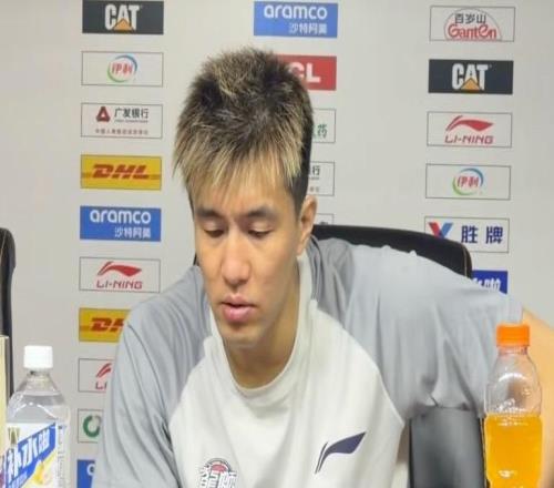 19分3板高效表现，郭艾伦：球队很团结很开心今天没有受伤